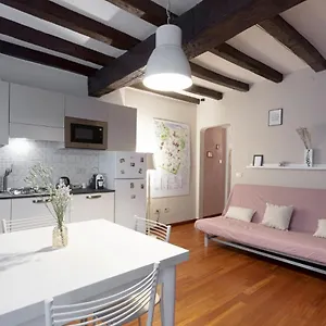 Apartment Rua Freda, Modena