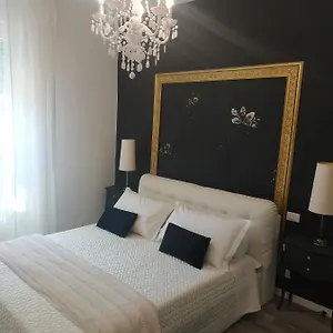 Apartment Aurora Flowers - Two And Free Parking Near Center And Train Station, Modena